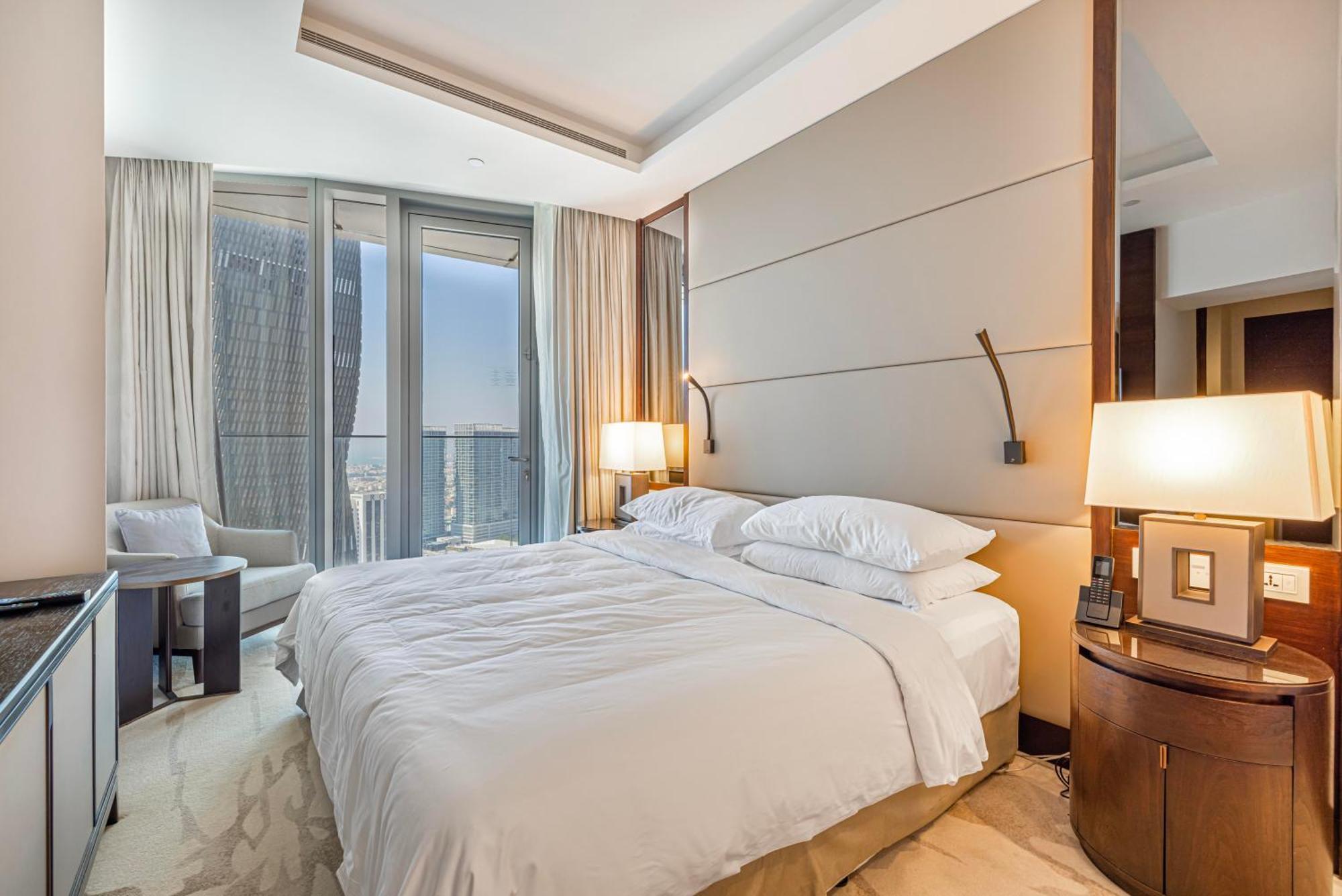 Easemytrip - Exquisite Downtown 2br In Address Skyview Tower 1 *