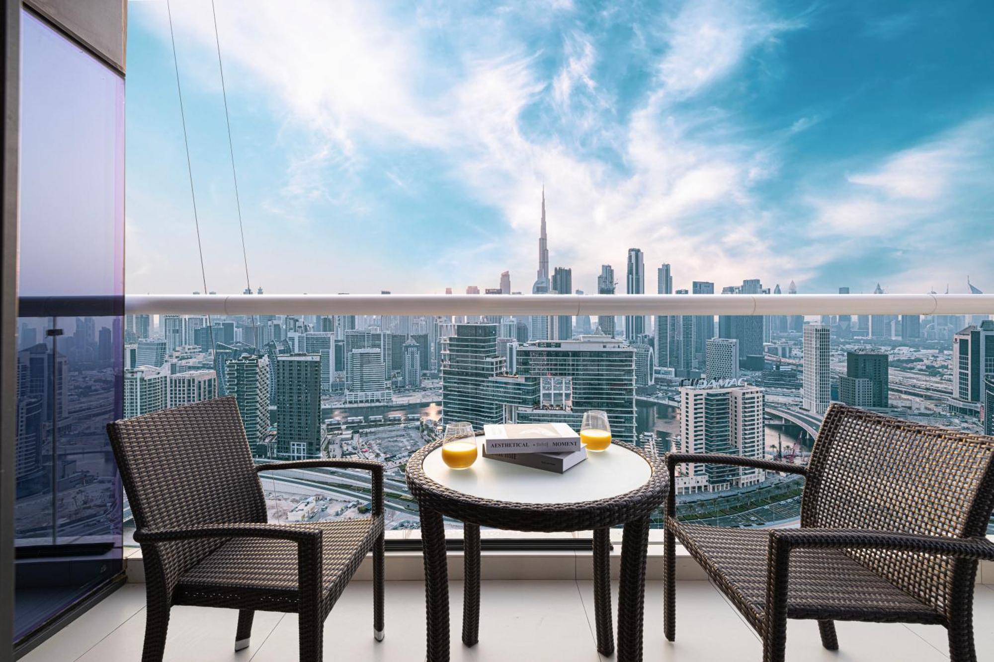 Luxurious 2bdr In Paramount Towers With Stunning Burj Khalifa Views * Dubai