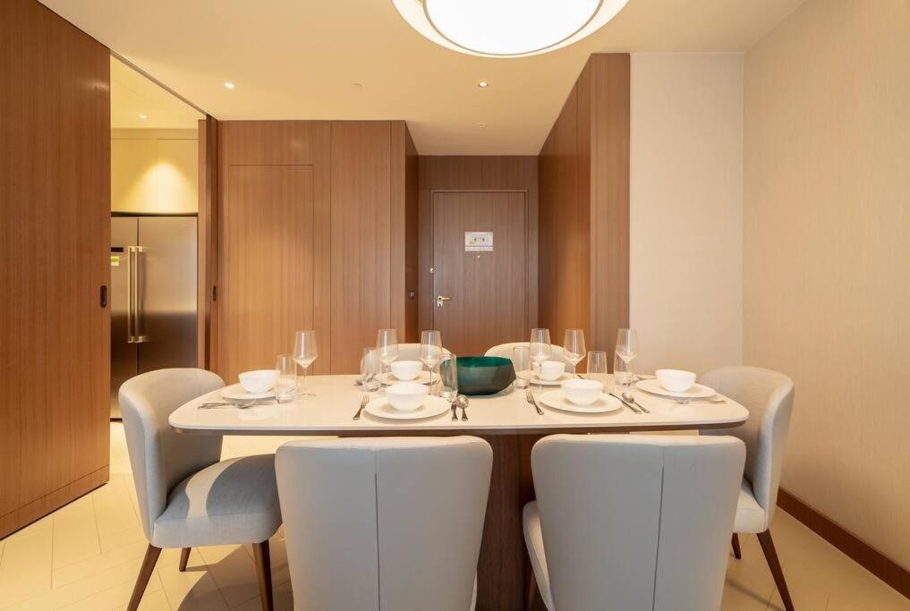 Newarabian 3 Bedroom Address Opera Downtown Apartment Dubai