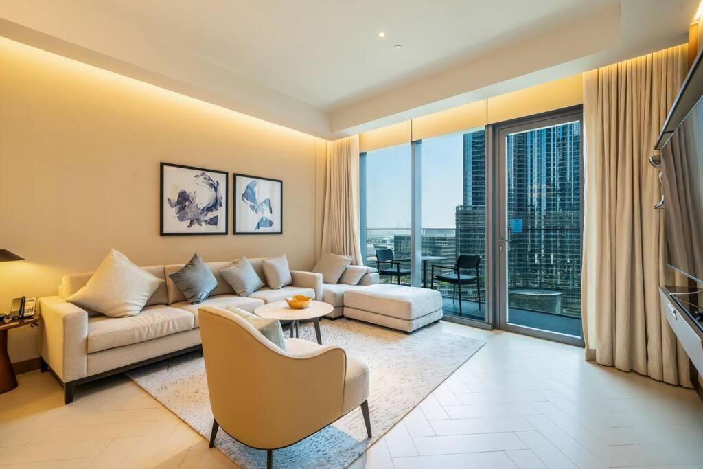 Newarabian 3 Bedroom Address Opera Downtown Apartment Dubai