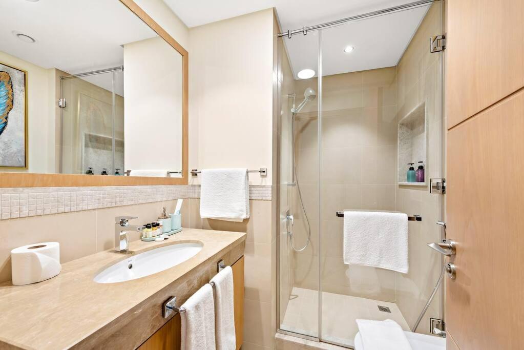 First Class 2br Burj Khalifa View Dubai