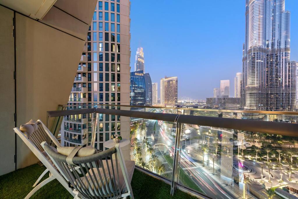 First Class 2br Burj Khalifa View *