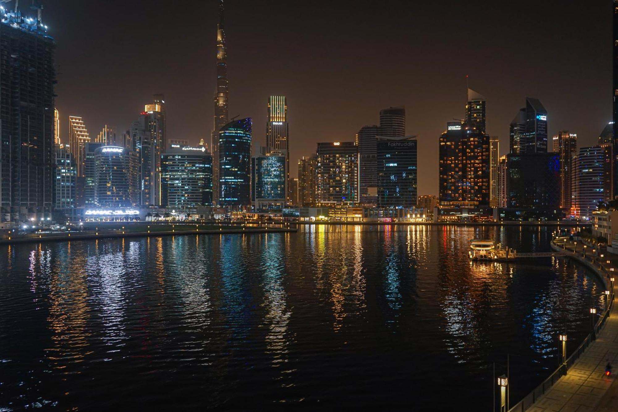 Millennium Binghatti 2br Burj Khalifa And *
