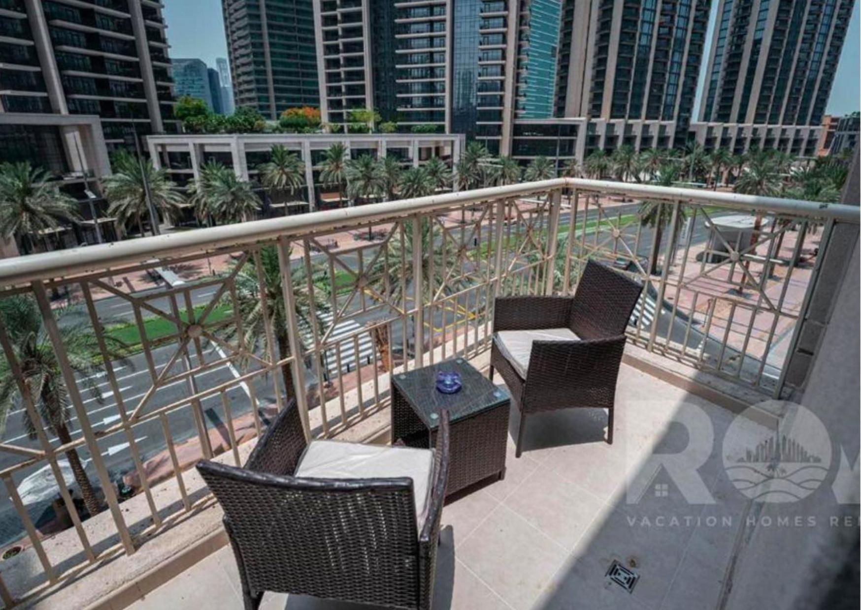 Eloquent 1br With Dedicated Study Area Apartment *