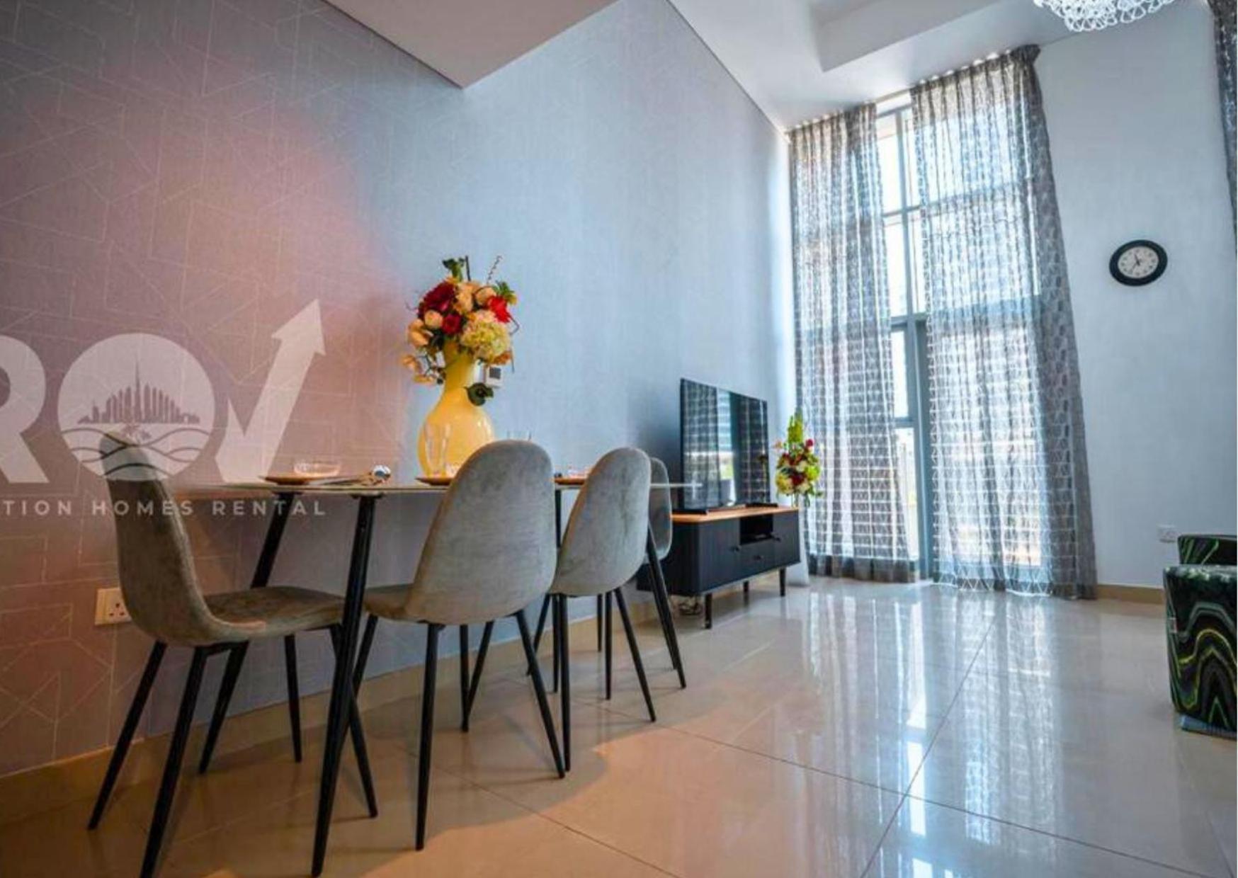 Apartment Eloquent 1br With Dedicated Study Area