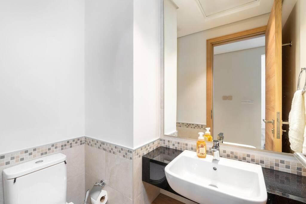 Eleganz By Danube - 2 Bedroom - Jvc Apartment *