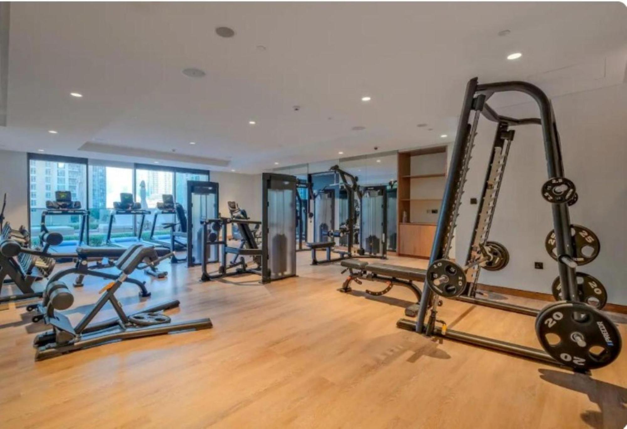 Apartment Classy And Sophisticated 3br 1 Gr In Downtown With Burjkhalifa View