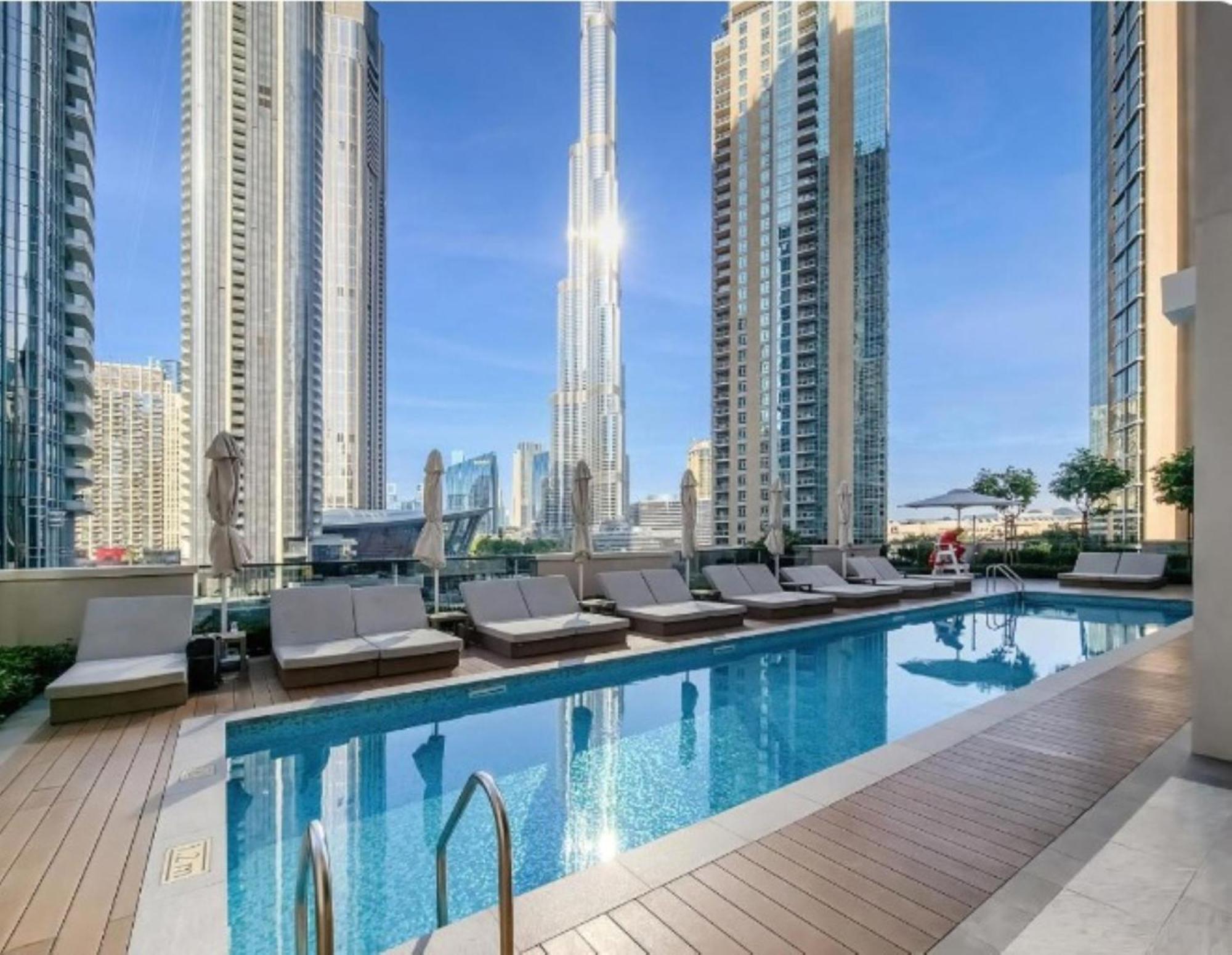Apartment Classy And Sophisticated 3br 1 Gr In Downtown With Burjkhalifa View Dubai