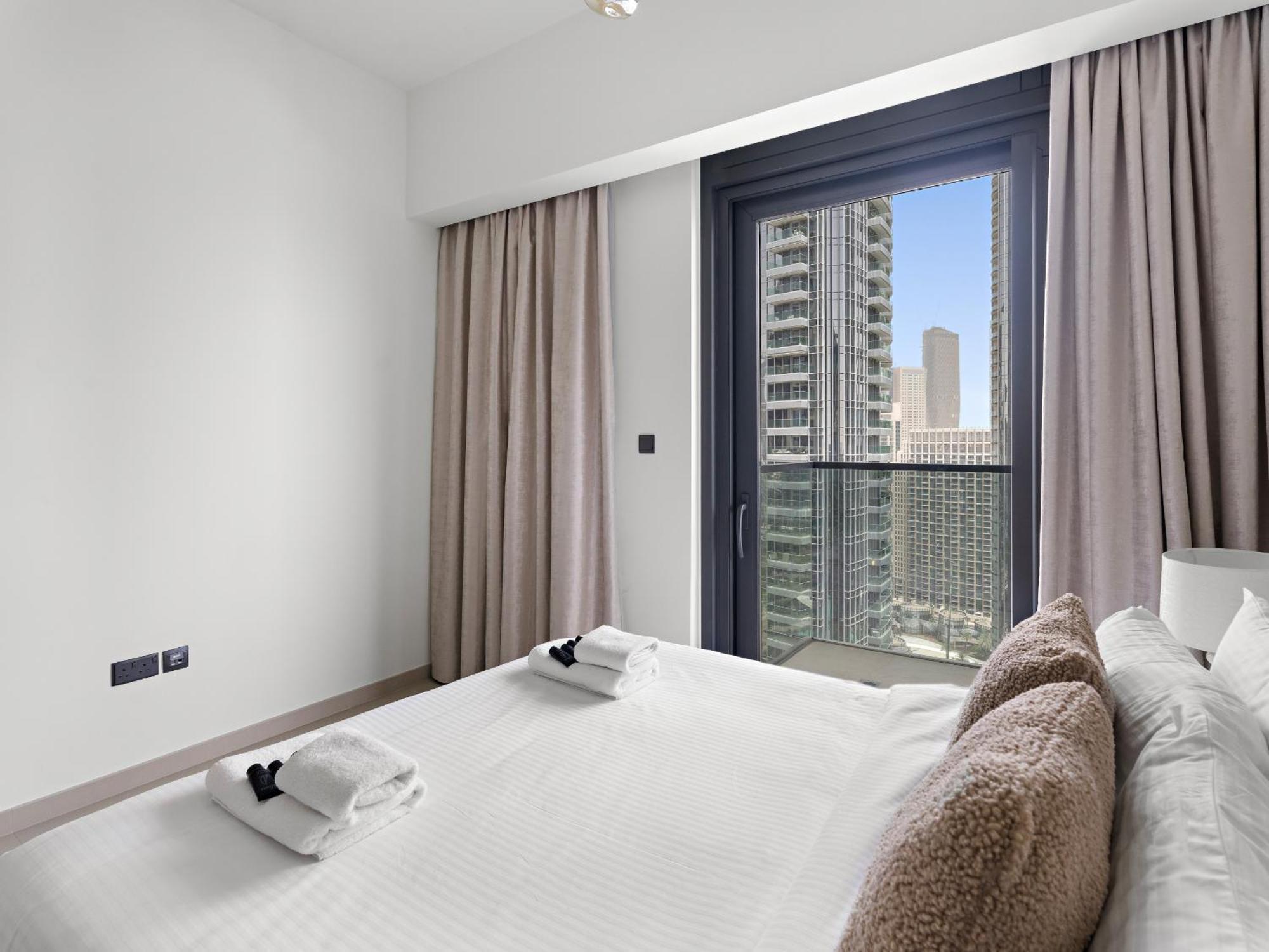 Classy And Sophisticated 3br 1 Gr In Downtown With Burjkhalifa View Apartment