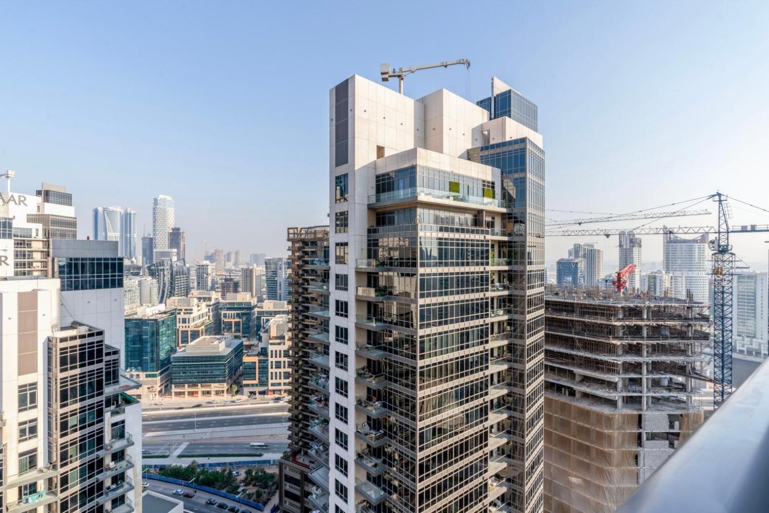 Blueground South Ridge Tower 1 View Pool Dxb-1409 Apartment Dubai