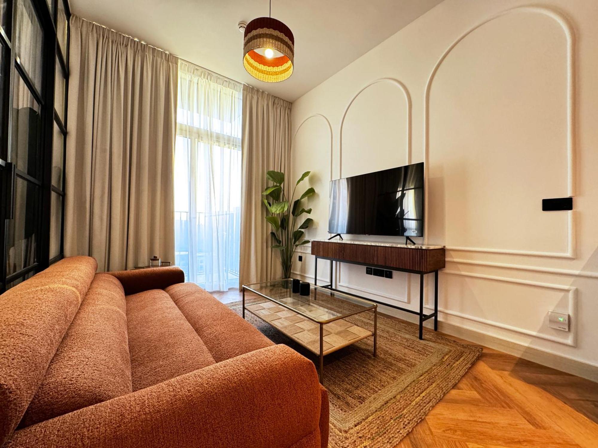 Elite Escapes - Socio Stylish 1 Bhk Getaway Apartment *