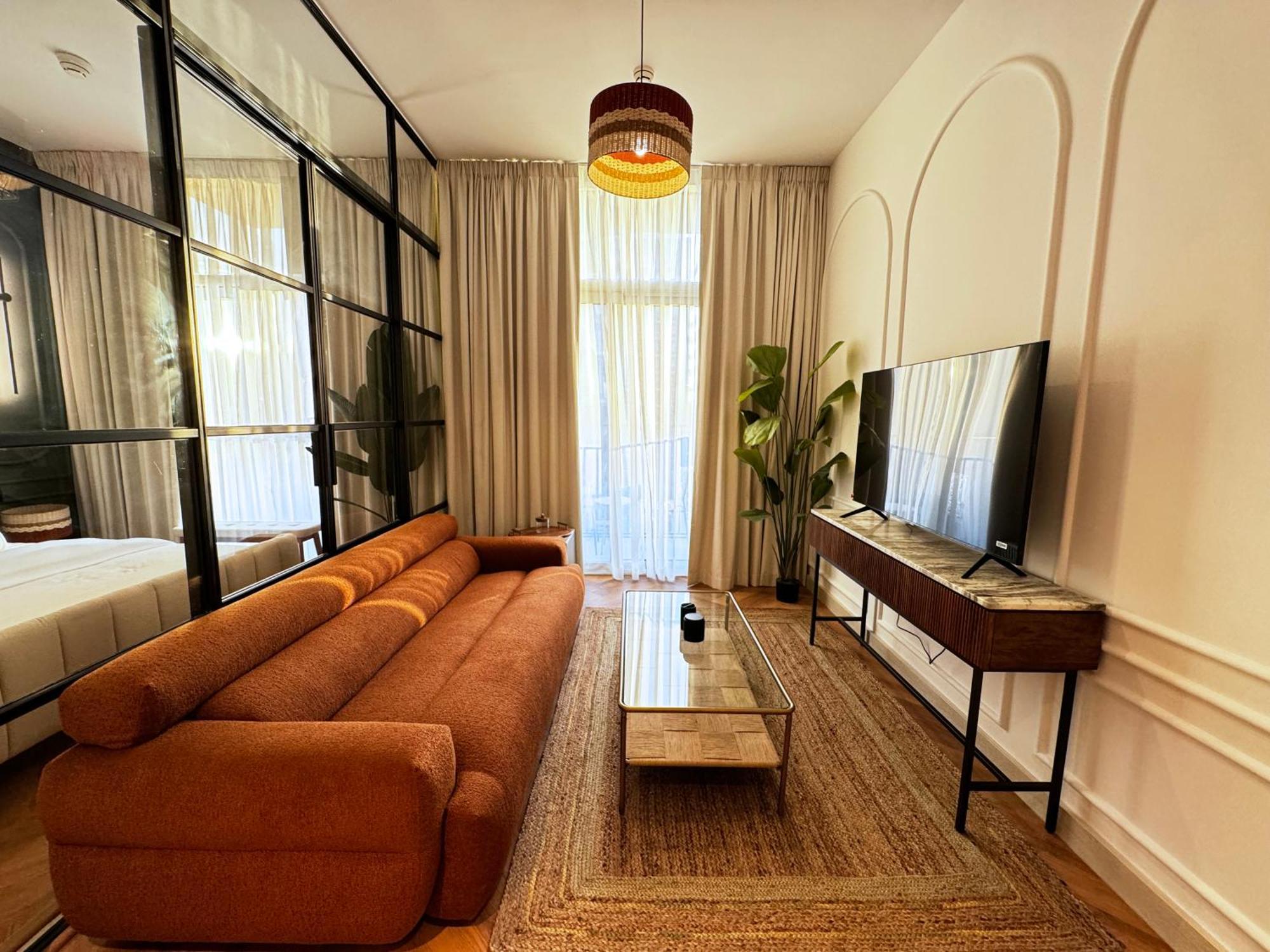 Elite Escapes - Socio Stylish 1 Bhk Getaway *