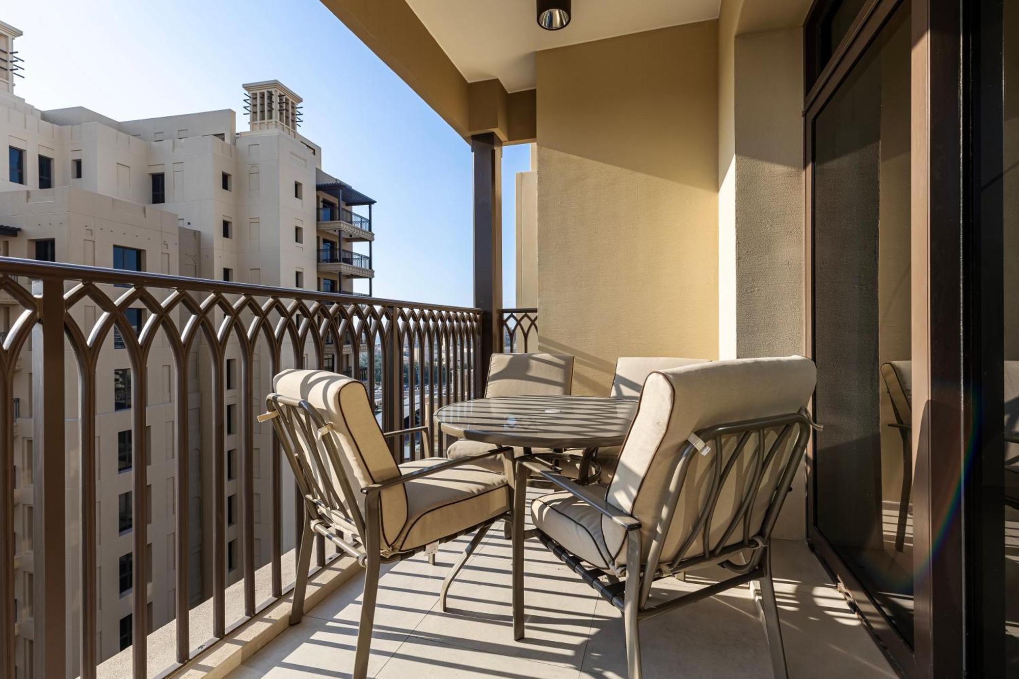 Chic 2br In Madinat Jumeirah Living Pool Views Apartment *