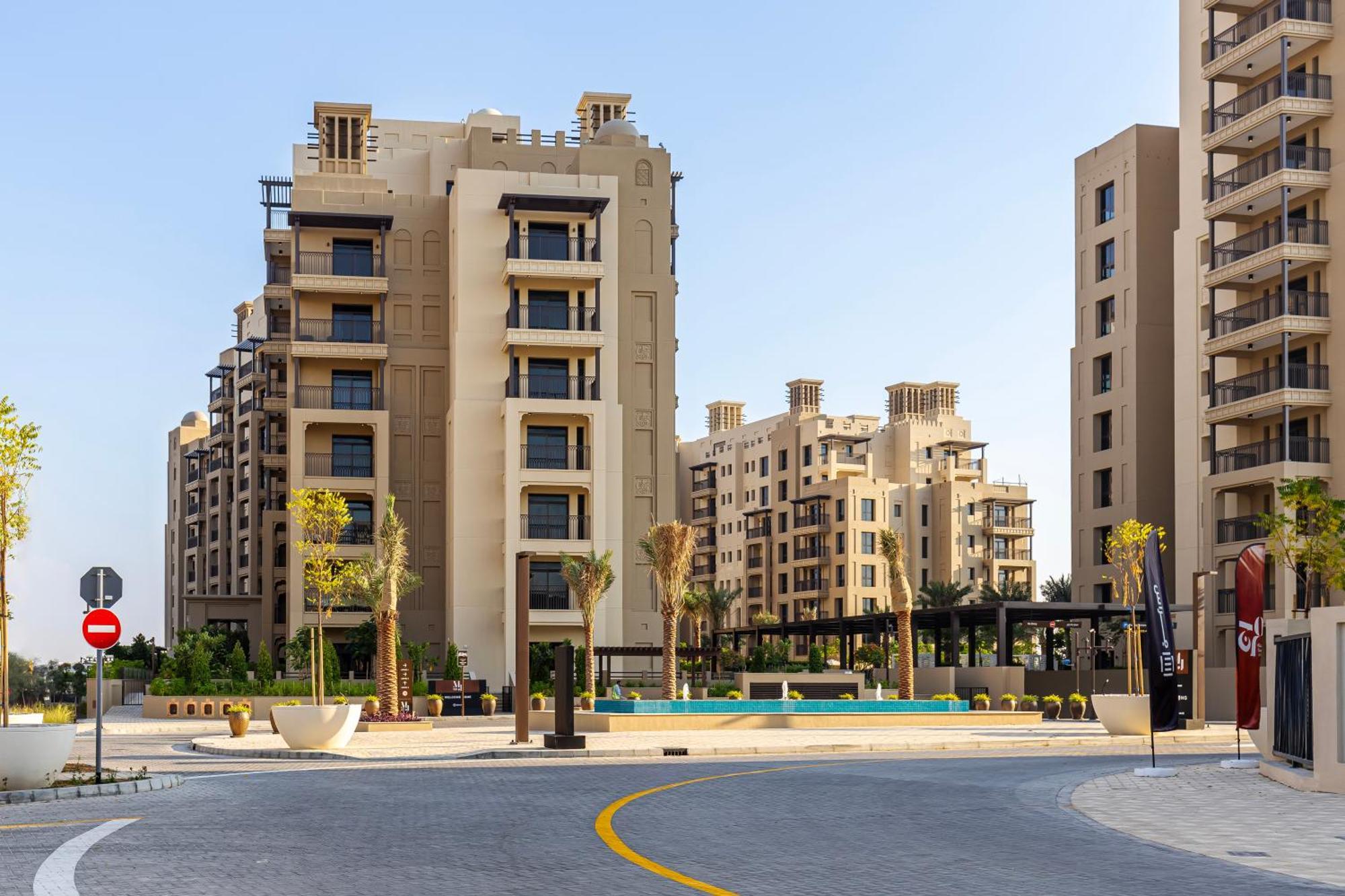 Chic 2br In Madinat Jumeirah Living Pool Views Apartment Dubai