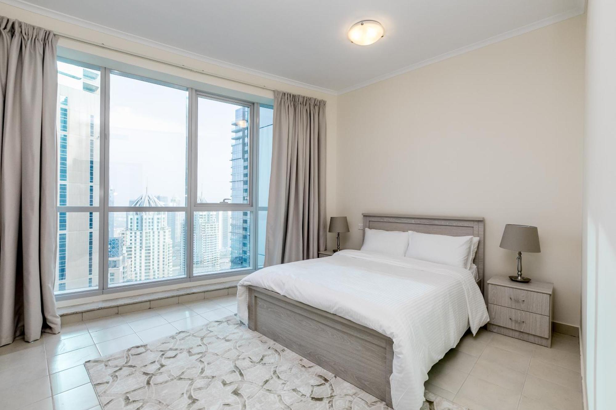 2 Bedroom High Floor Torch Tower Marina - Nox * Dubai