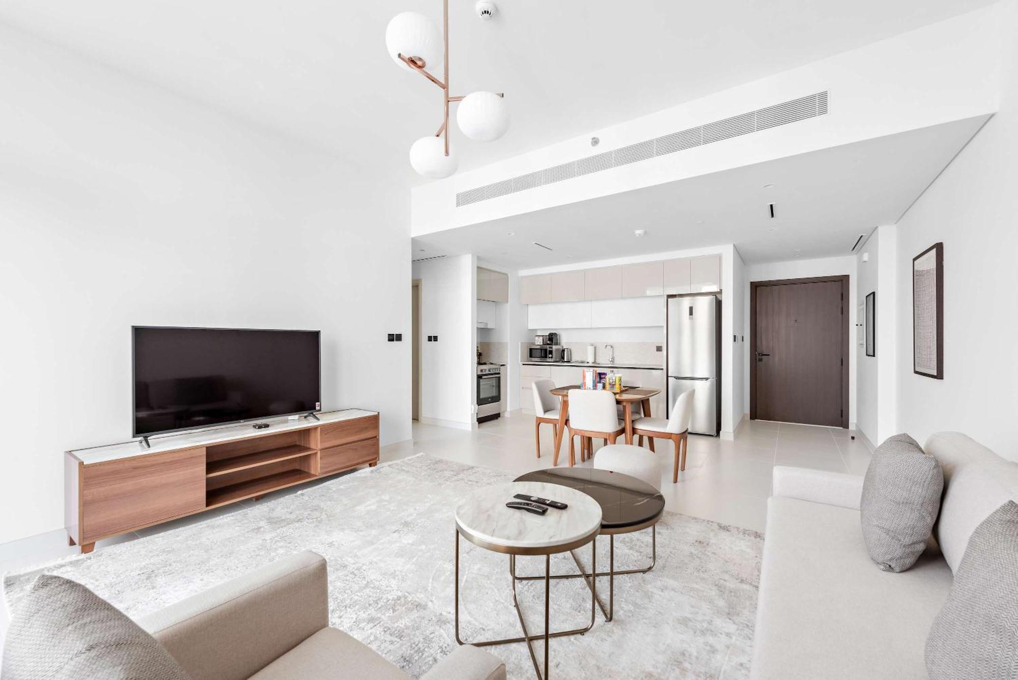 Silkhaus Marina View 1bdr Private Access Apartment *