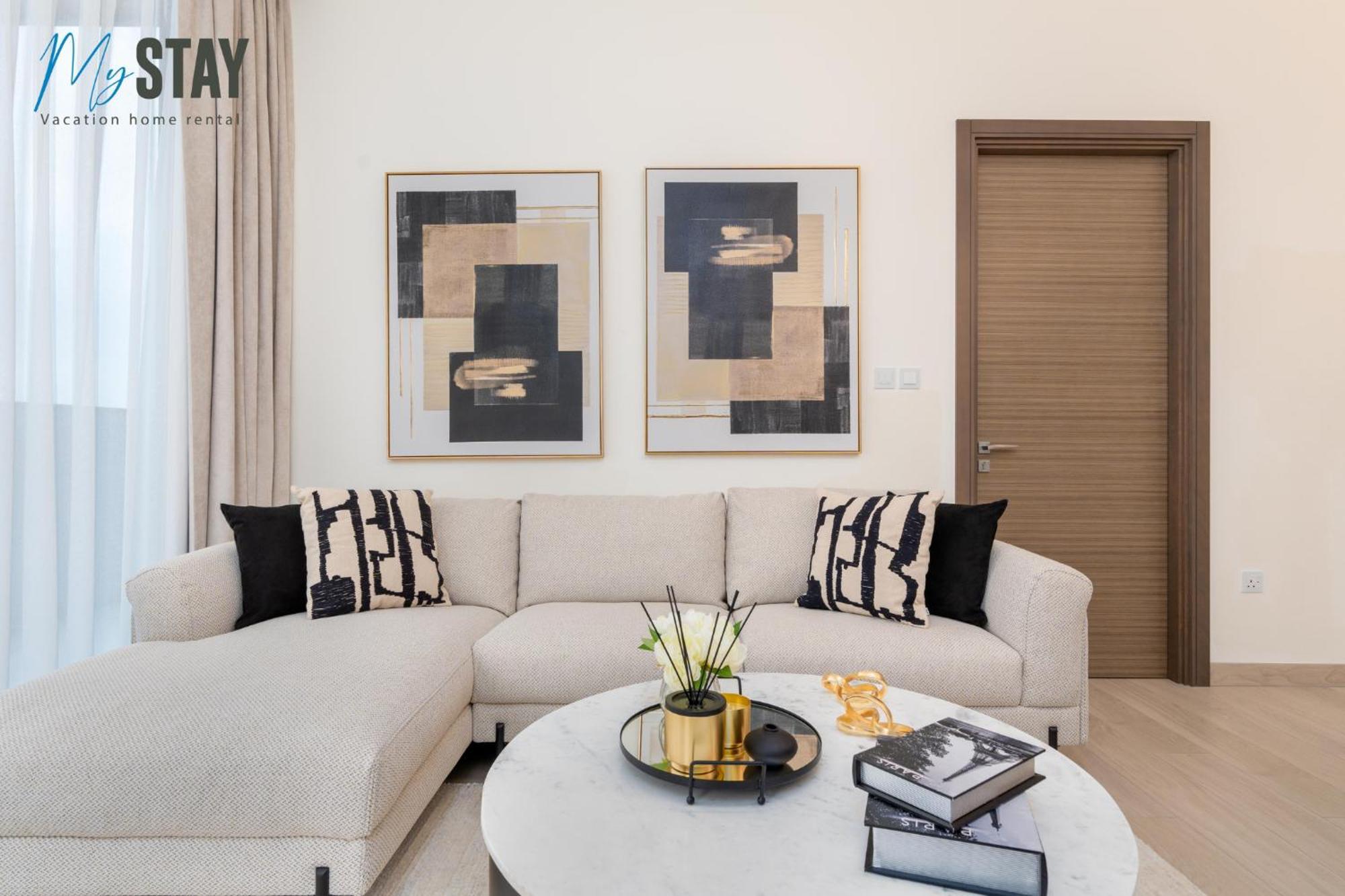 Apartment Stylish 2br With Assistant