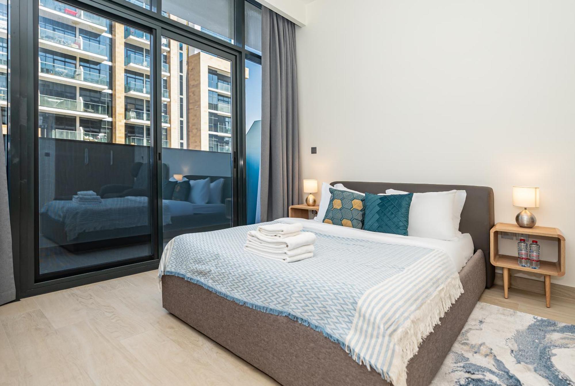 Easemytrip - Azizi Riviera 17 Tower Apartment