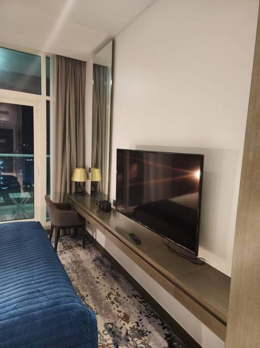 Lemodcasa - Modern Chic Apartment