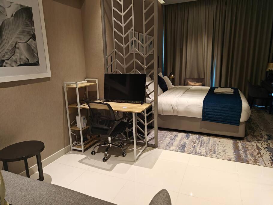 Lemodcasa - Modern Chic Apartment