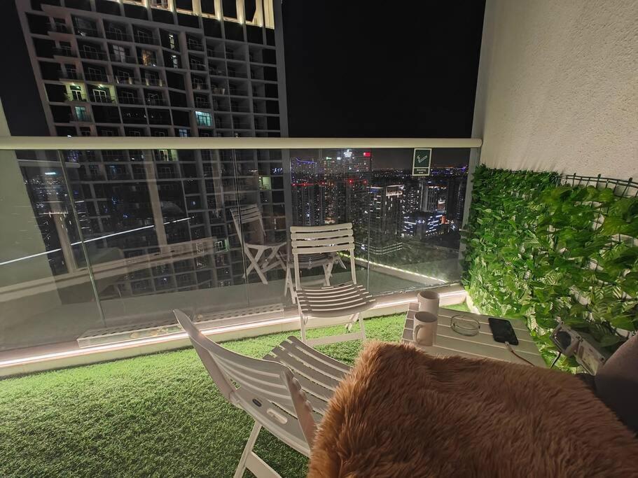 Lemodcasa - Modern Chic Apartment