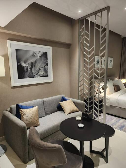 Apartment Lemodcasa - Modern Chic Dubai