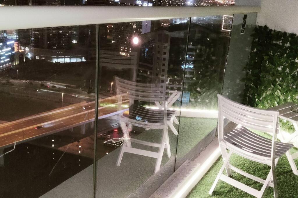 Lemodcasa - Modern Chic Apartment *