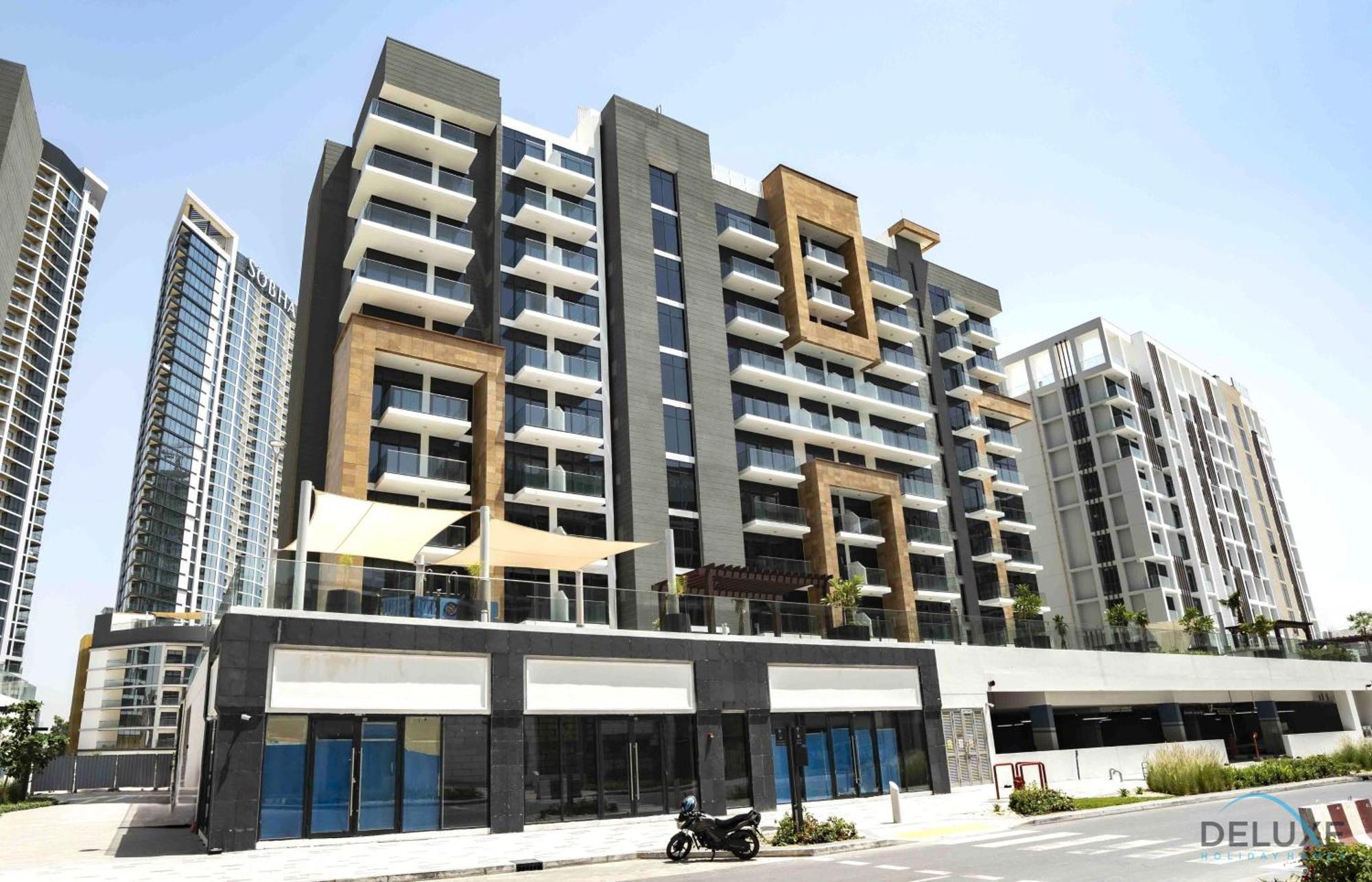 Inviting 2br In Azizi Riviera 39, Al Merkadh By Deluxe Homes