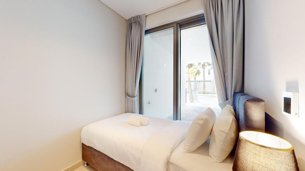 Mag Arabic - Elegant Two Bedroom In Mbr Apartment