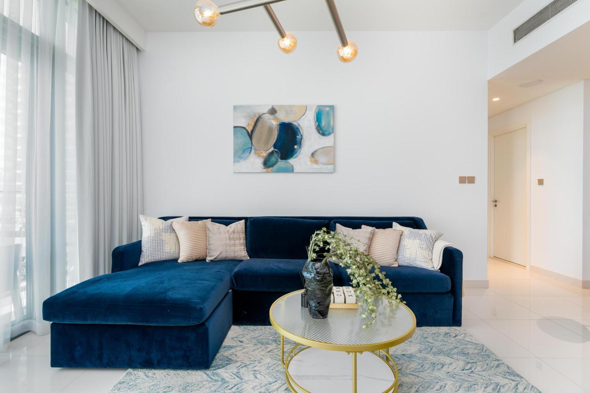 Vista 2 - Beachfront Stunning - Full Sea Views *