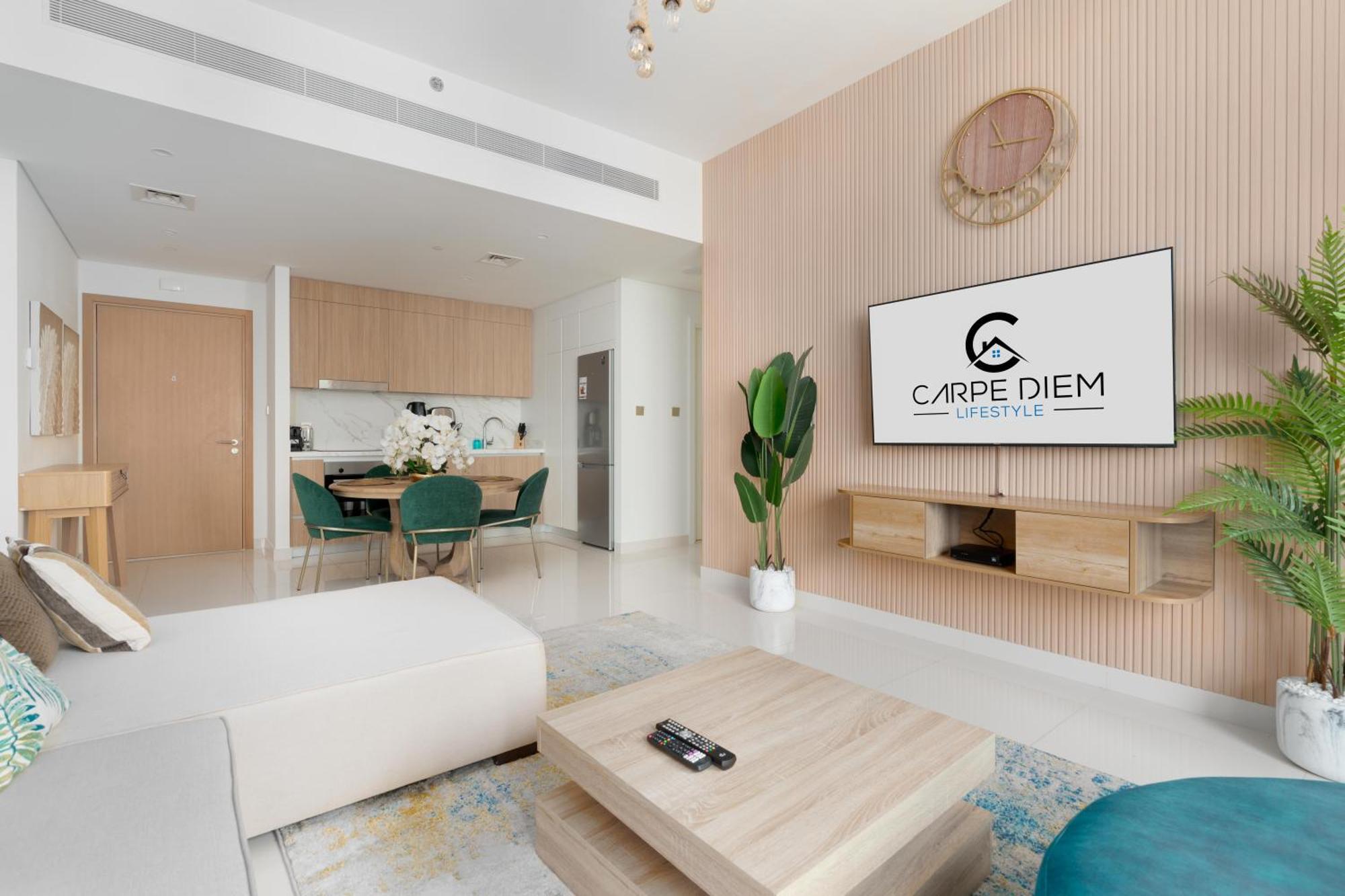 Vista 2 - Beachfront Stunning - Full Sea Views *