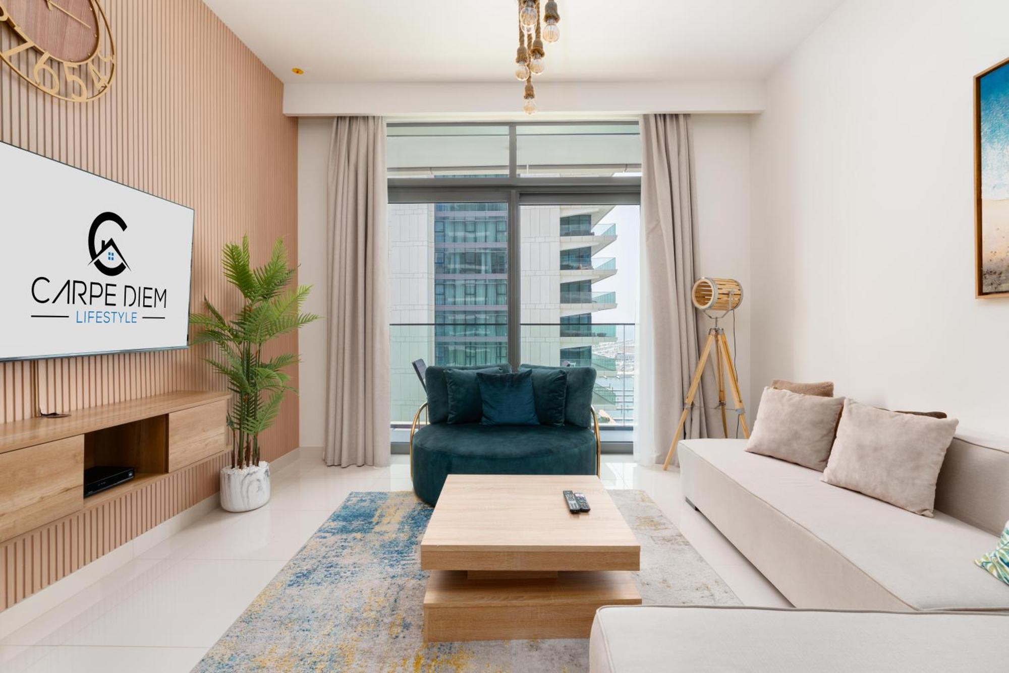 Vista 2 - Beachfront Stunning - Full Sea Views