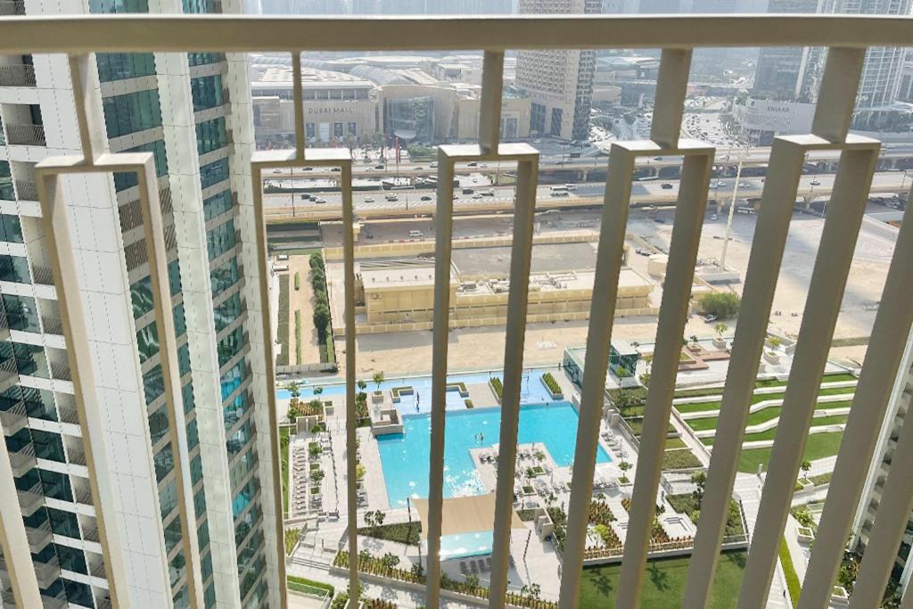 Rh - Beautiful Burj Khalifa View, 03br With Maid's Room, 7 Mins Walk To Mall Apartment Dubai