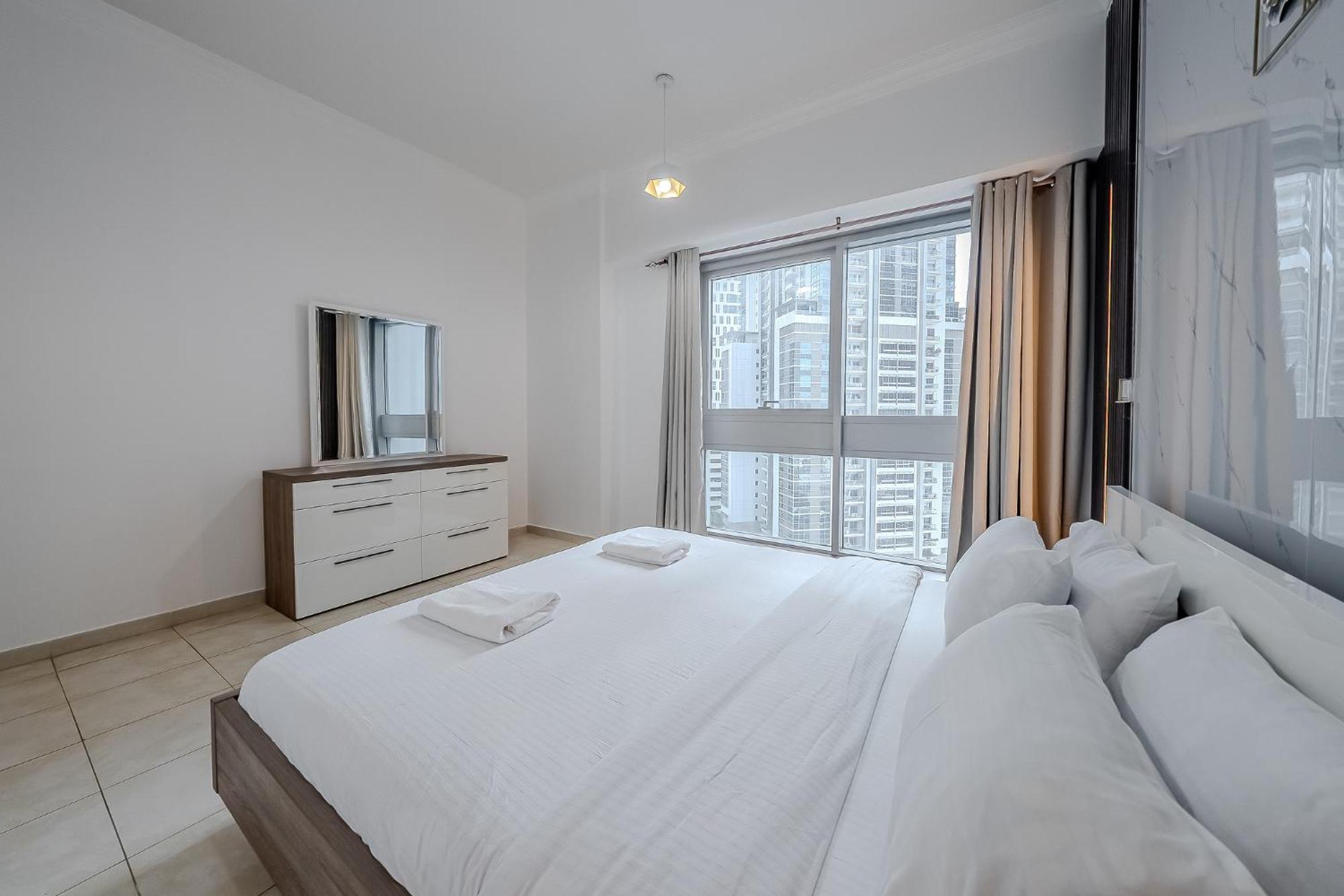 Apartment Modern 1bdr In Business Bay Dubai