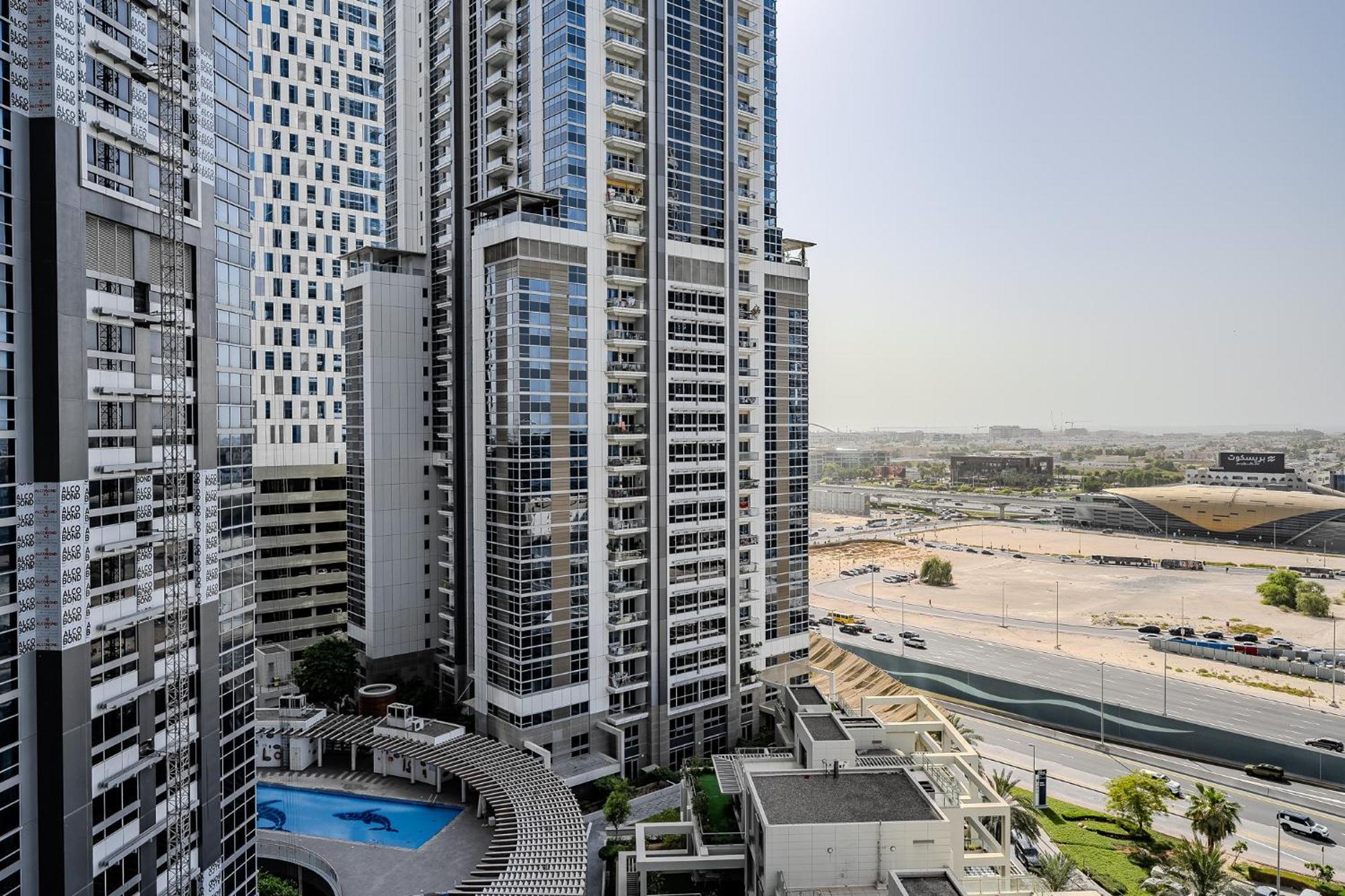 Apartment Modern 1bdr In Business Bay *