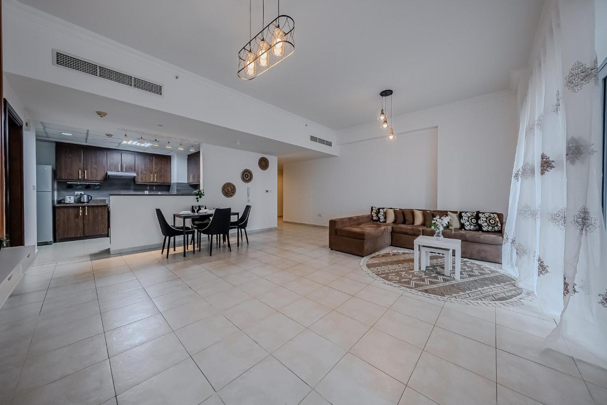 Modern 1bdr In Business Bay Apartment
