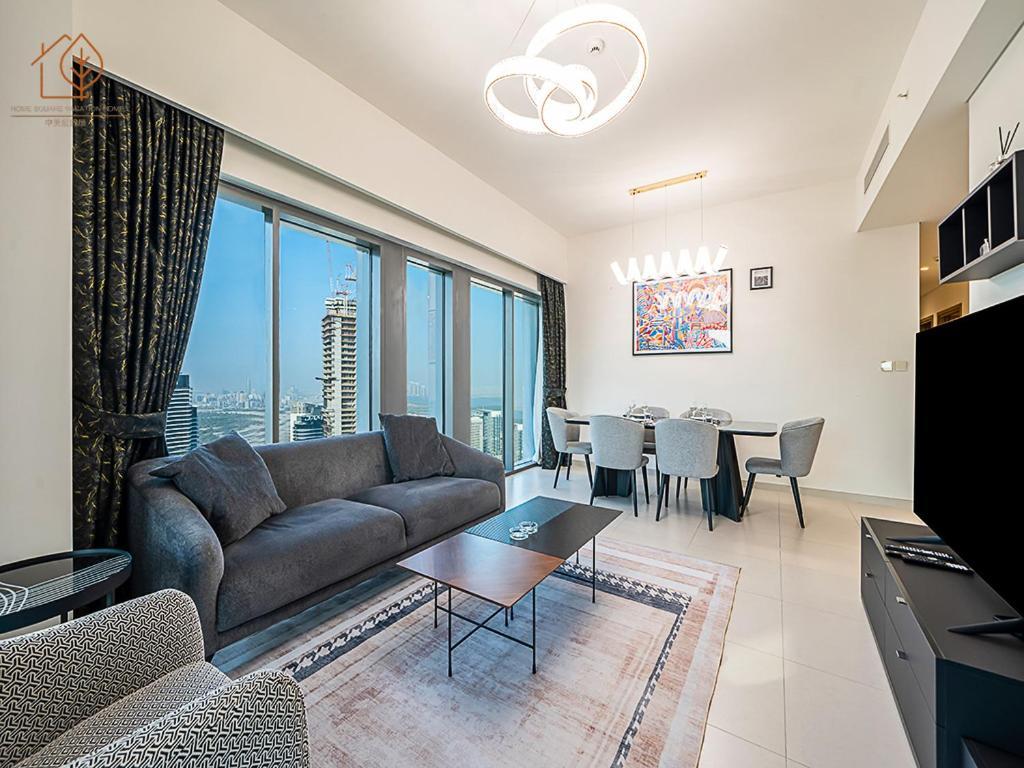 Stunning 3-Bedroom Home With Panoramic Burj Khalifa Views From High Floor 193Br-3 Apartment