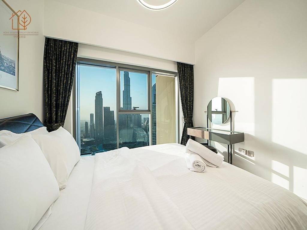 Stunning 3-Bedroom Home With Panoramic Burj Khalifa Views From High Floor 193Br-3