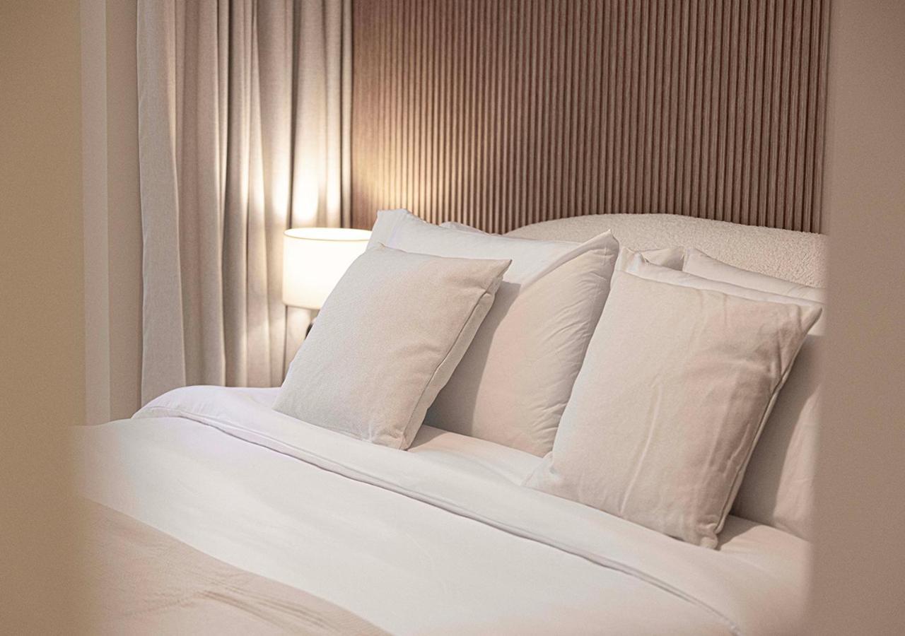 Downtown - 4br - Burj Khalifa & Fountain View * Dubai
