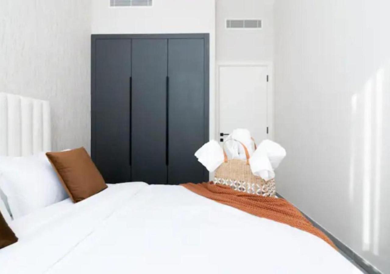 Apartment Elegant 2br Mesk 1 With Stunning Urban Views By Vibel *