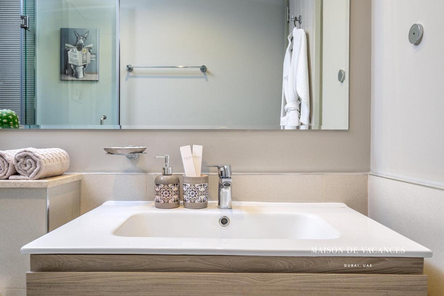 Cozy 1 Bedroom In Business Bay *