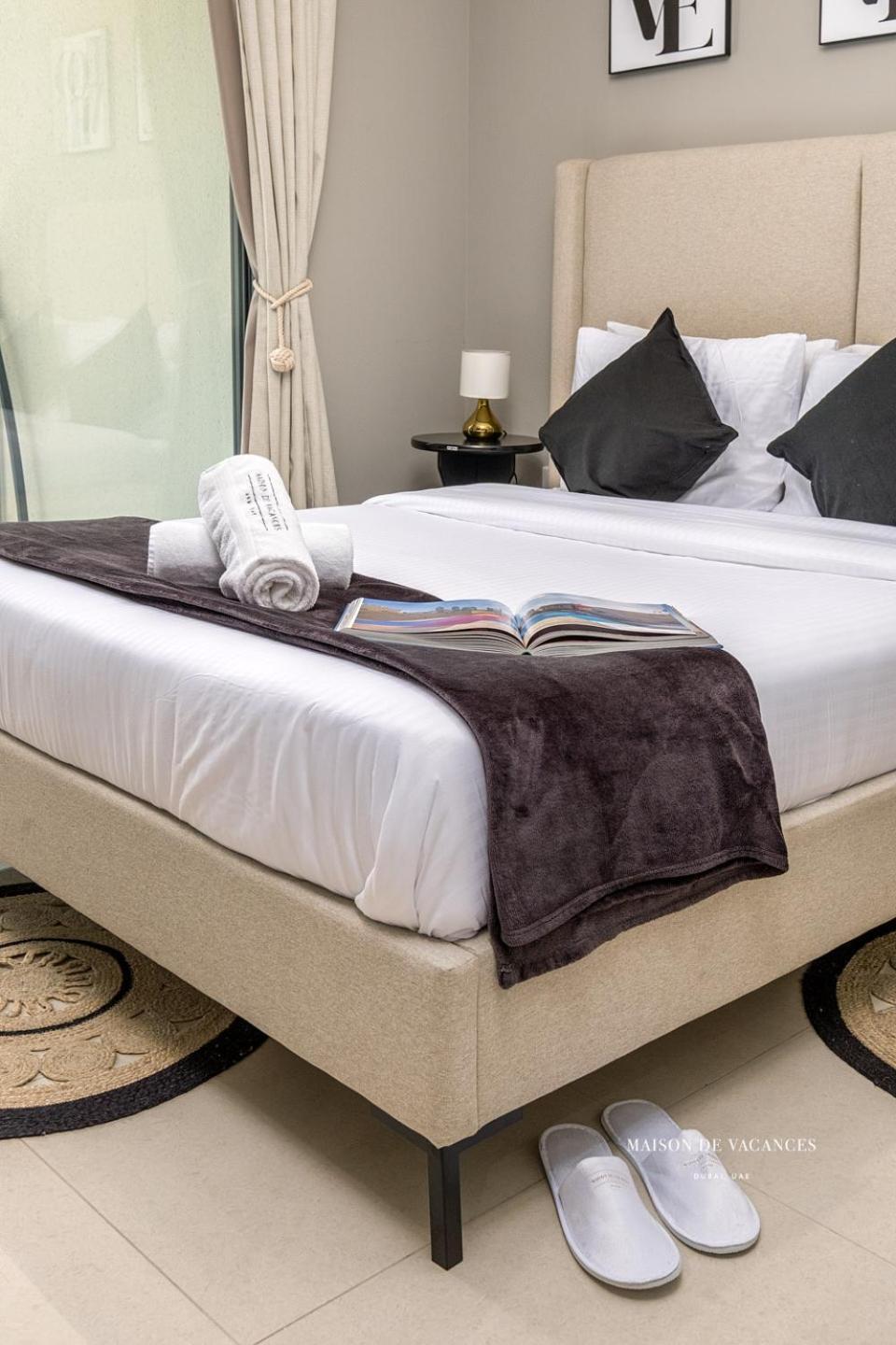 Cozy 1 Bedroom In Business Bay Apartment *