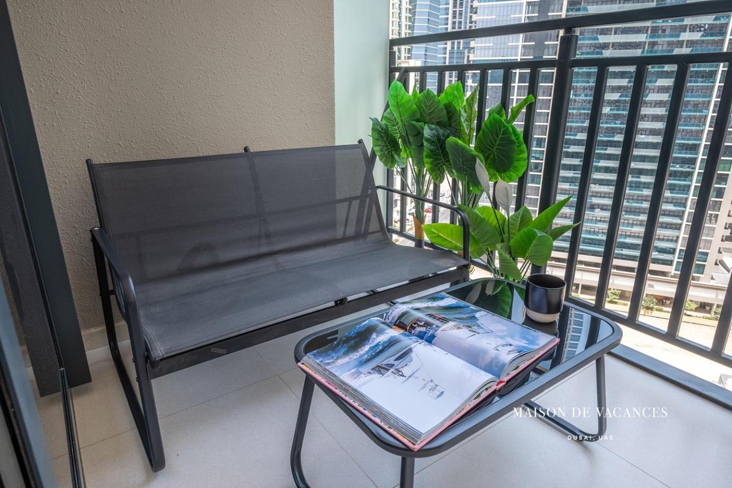 Cozy 1 Bedroom In Business Bay Apartment Dubai