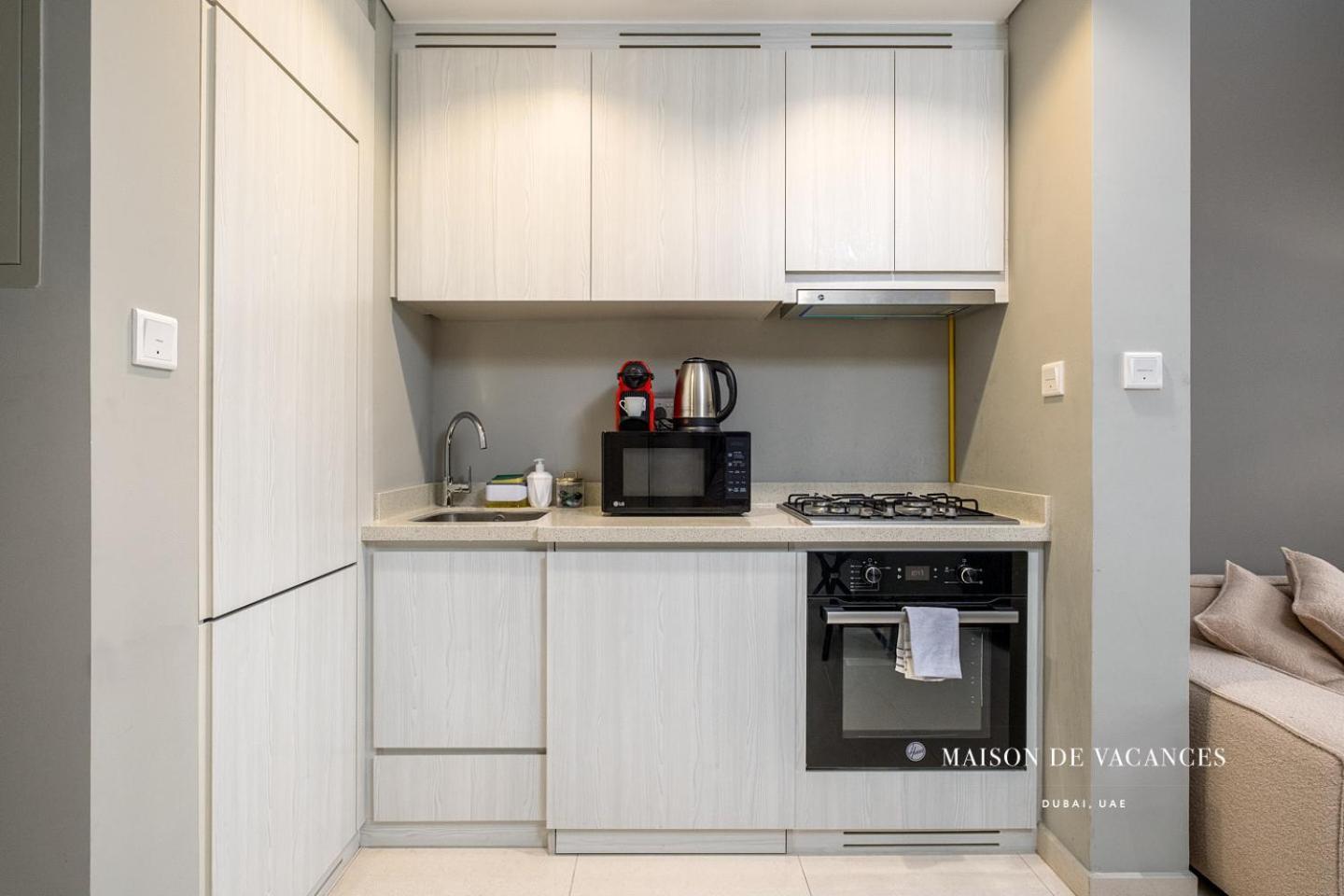 Cozy 1 Bedroom In Business Bay Apartment Dubai