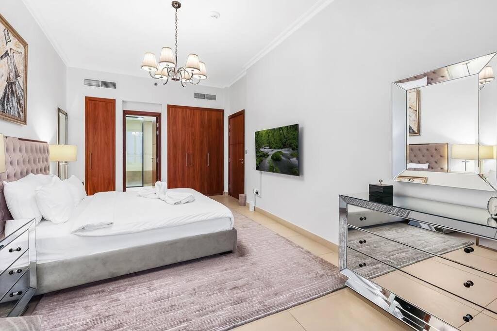 First Class 2br Stunning Views Apartment