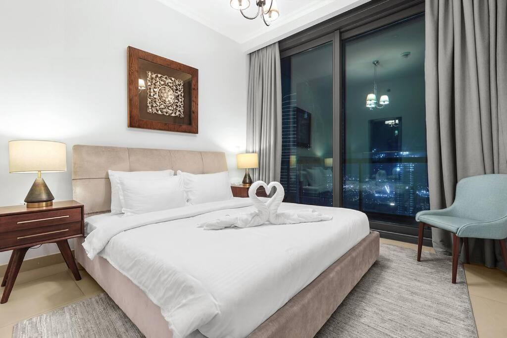First Class 2br Stunning Views Apartment *