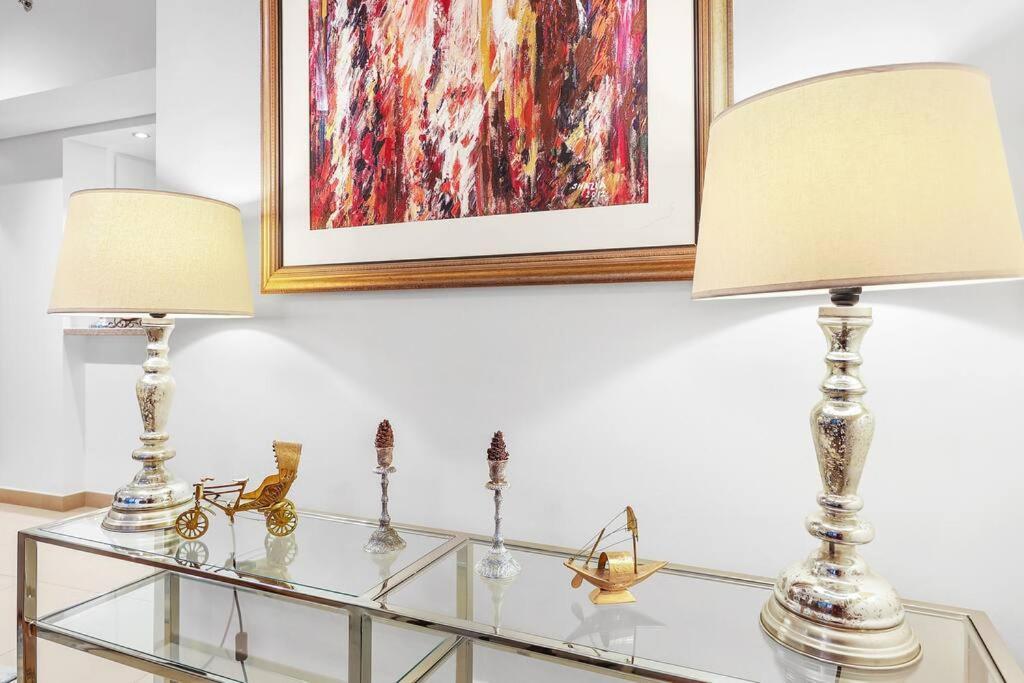 First Class 2br Stunning Views Apartment