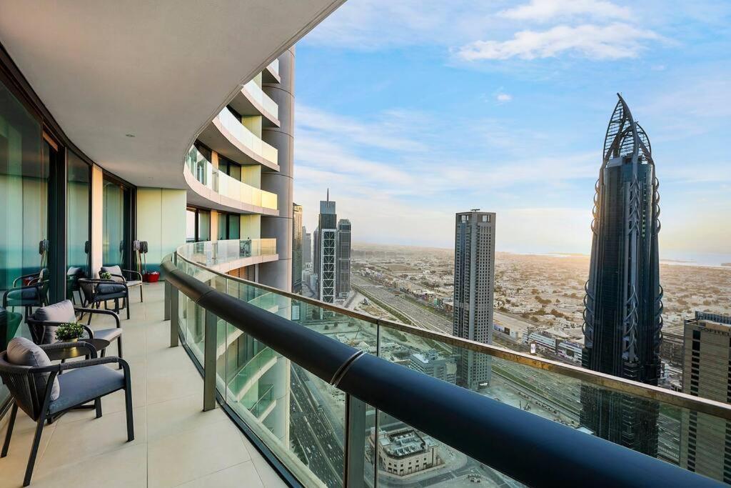 First Class 2br Stunning Views Apartment