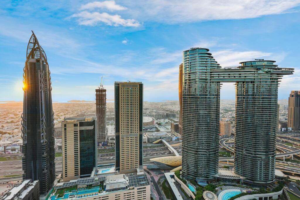First Class 2br Stunning Views Apartment *
