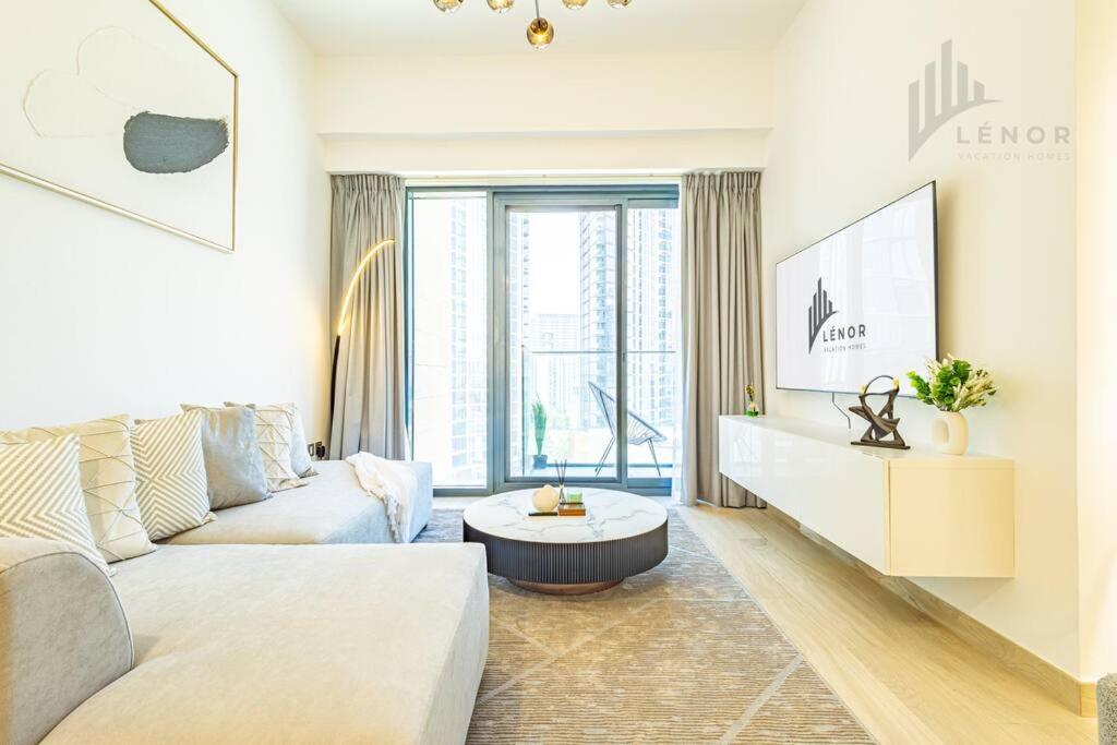 Apartment Chic 2br With Partial Burj Khalifa View *